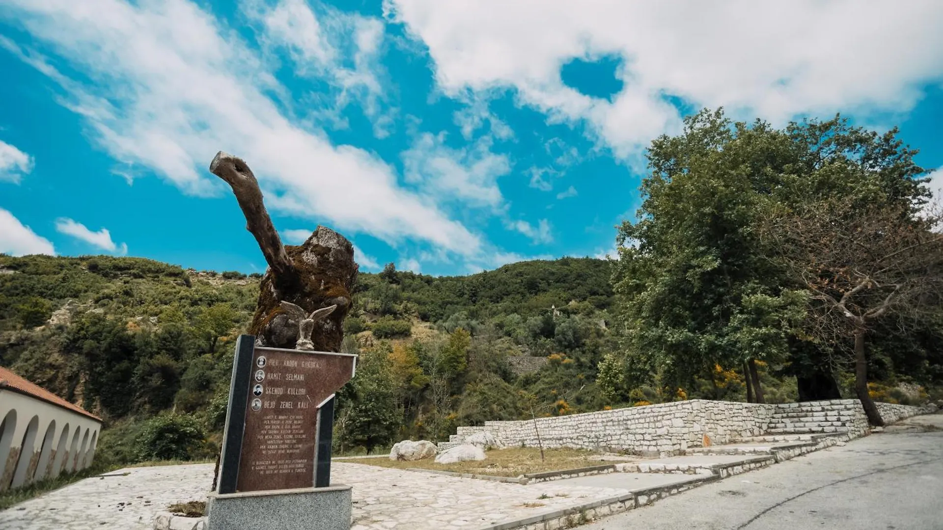 Apartment Guesthouse Near Llogara National Park Dukat