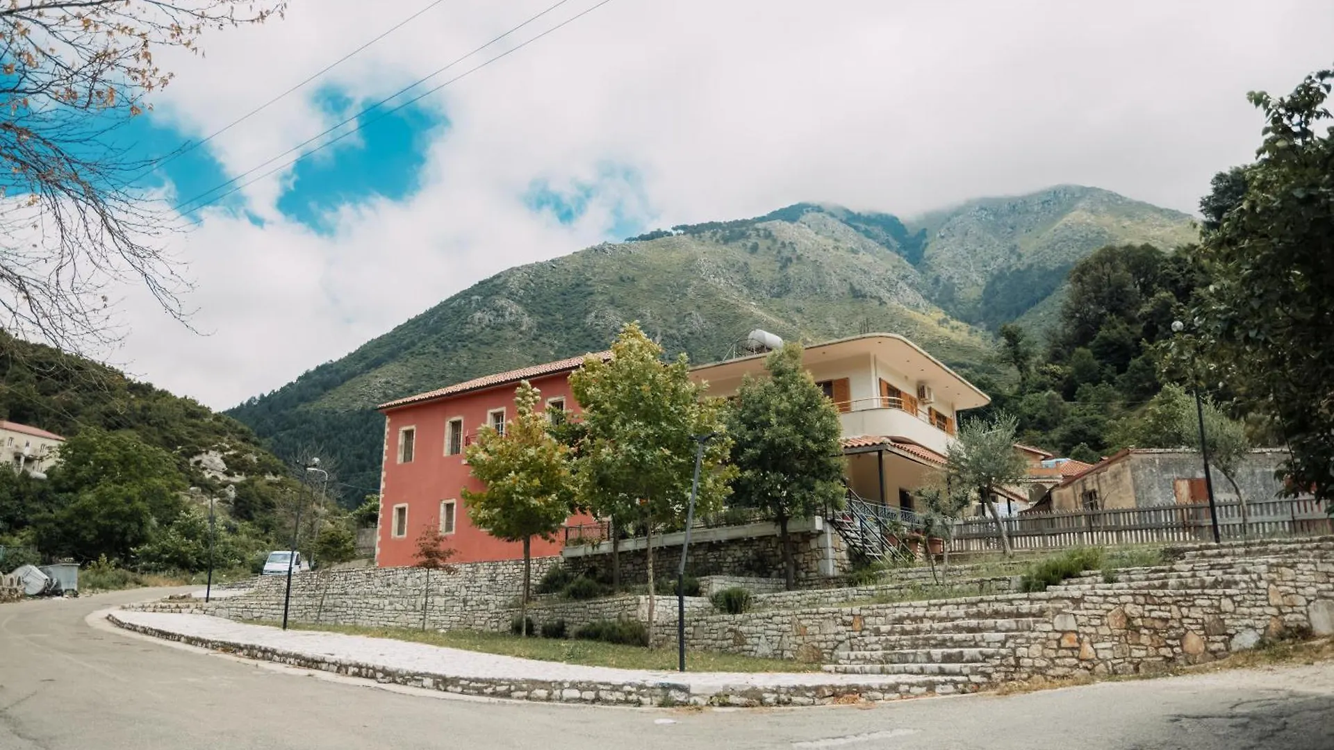 Guesthouse Near Llogara National Park Dukat